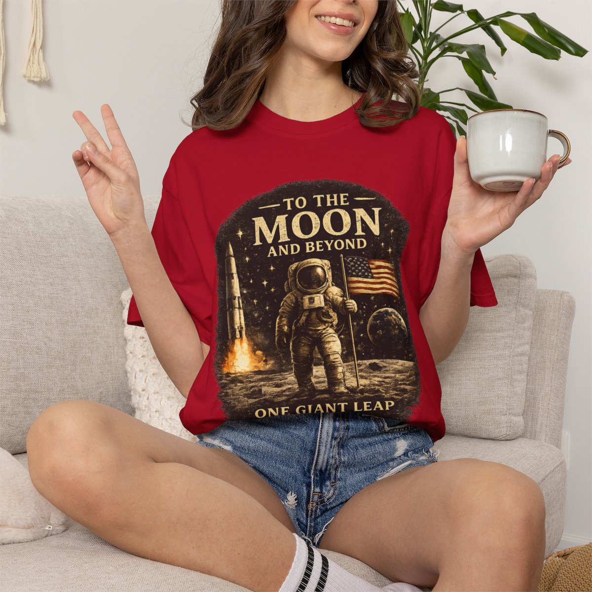 To The Moon and Beyond astronaut graphic T-shirt - Red product photo | MR7ART