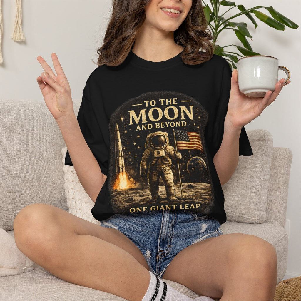 To The Moon and Beyond astronaut graphic T-shirt - Black product photo | MR7ART